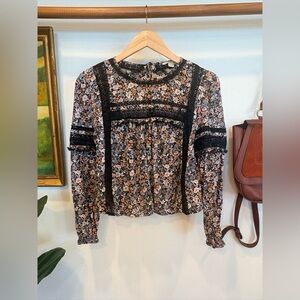 American Eagle Floral Lace Trim Peasant Blouse